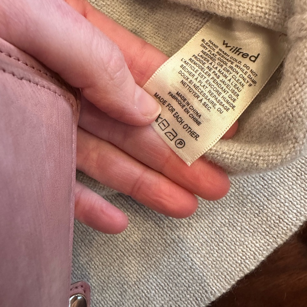 Wilfred Aritzia Light Oatmeal Gray 100% Merino Wool Mock Neck Crew Sweater XS - Picture 5 of 6